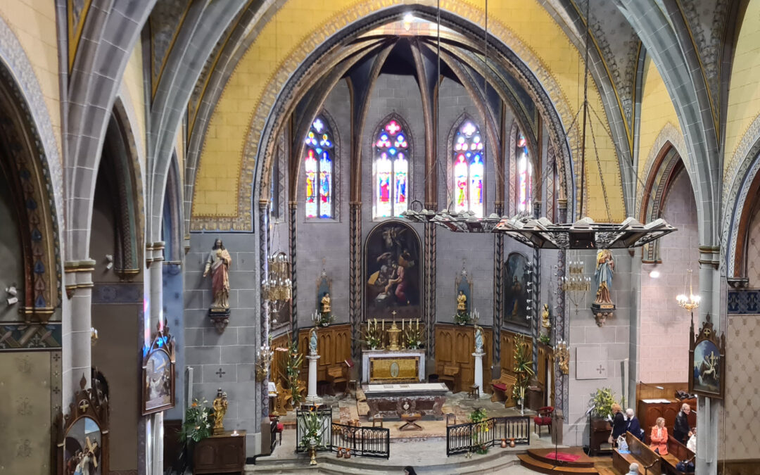 Consécration d’un nouvel autel à Laroque d’Olmes